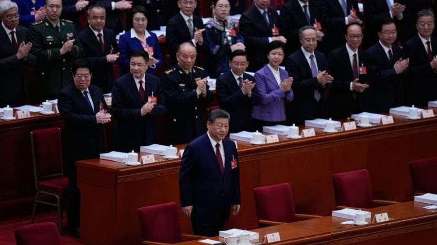 O governo lan&ccedil;ou um programa conhecido como AI+, que pretende integrar sistemas de IA em diferentes setores