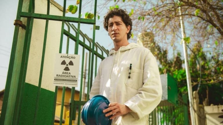 O que é real e o que é ficção na série Emergência Radioativa?