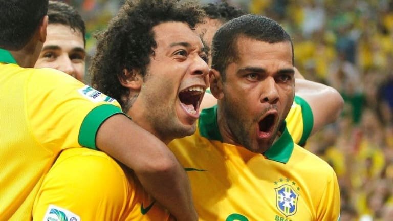 Por que o futebol brasileiro sofre com escassez de laterais?