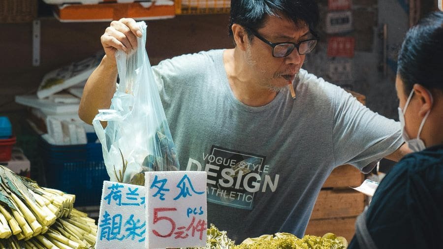 Em Hong Kong, viver mais n&atilde;o parece ser resultado de uma &uacute;nica escolha alimentar, mas de um estilo de vida inteiro