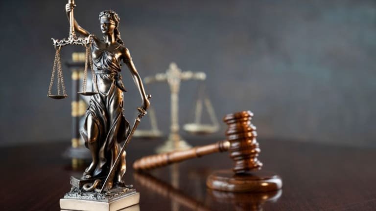 Conheça as principais leis que protegem as mulheres no Brasil