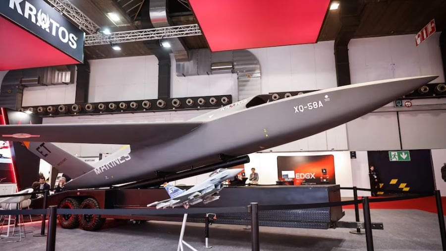 R&eacute;plica do drone XQ-58A Valkyrie da Kratos