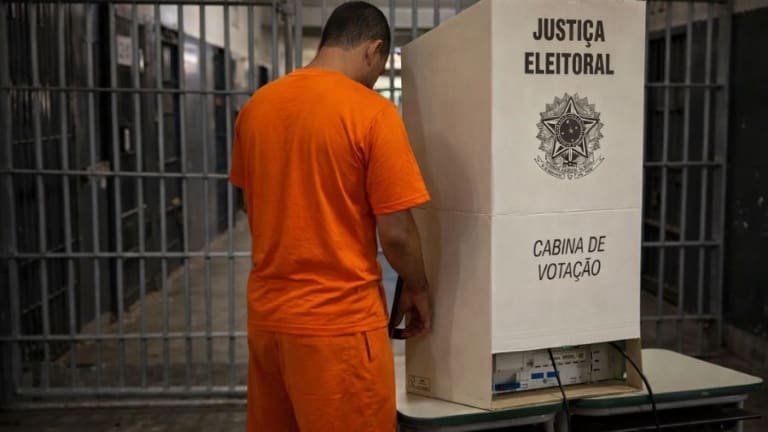 Presos estão proibidos de votar em 2026? Entenda o que muda