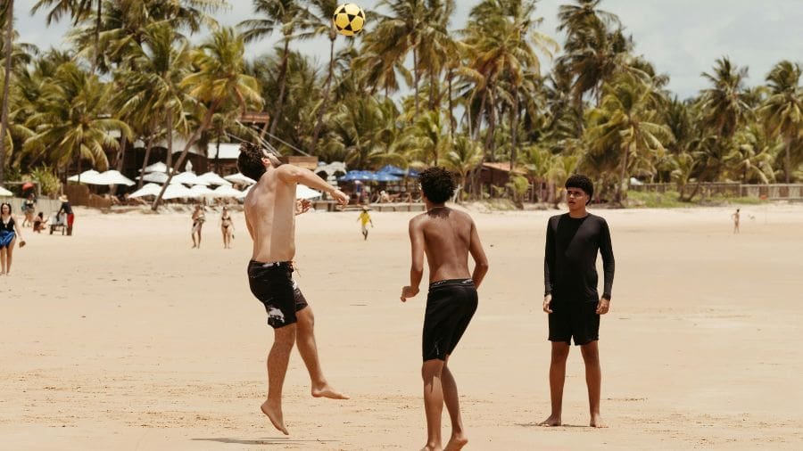 Sair com amigos regularmente tem impactos diretos no bem-estar
