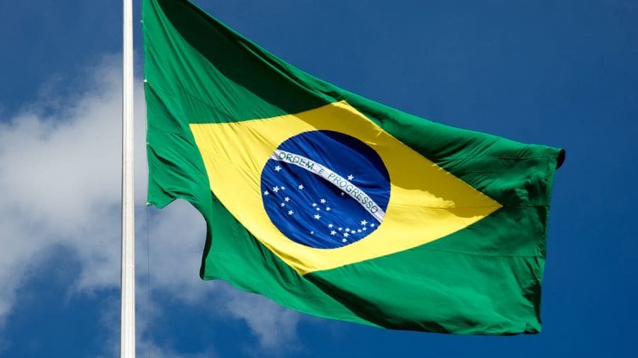 Veja estas curiosidades sobre o Hino Nacional Brasileiro O Hino Nacional Brasileiro é um dos poucos símbolos do país que atravessaram o Império, a República e diferentes gerações sem perder sua força.