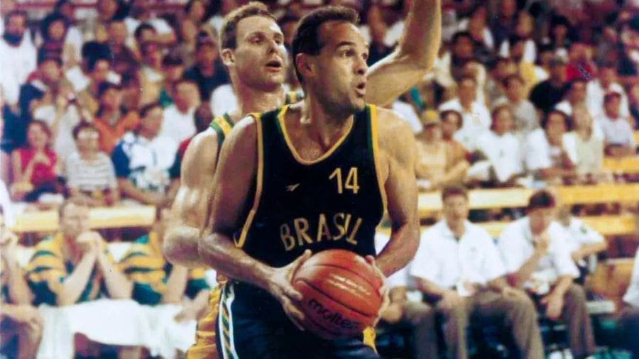 Oscar Schmidt preferiu recusar a NBA para continuar defendendo a Sele&ccedil;&atilde;o Brasileira