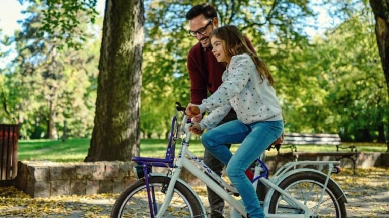 Afinal, por que nunca esquecemos como andar de bicicleta?