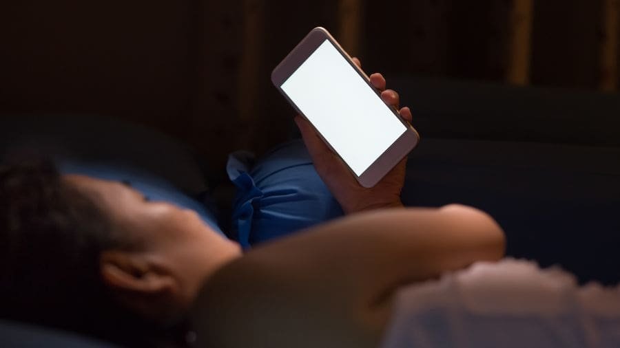 35% dos participantes admitiram usar o celular durante o sexo