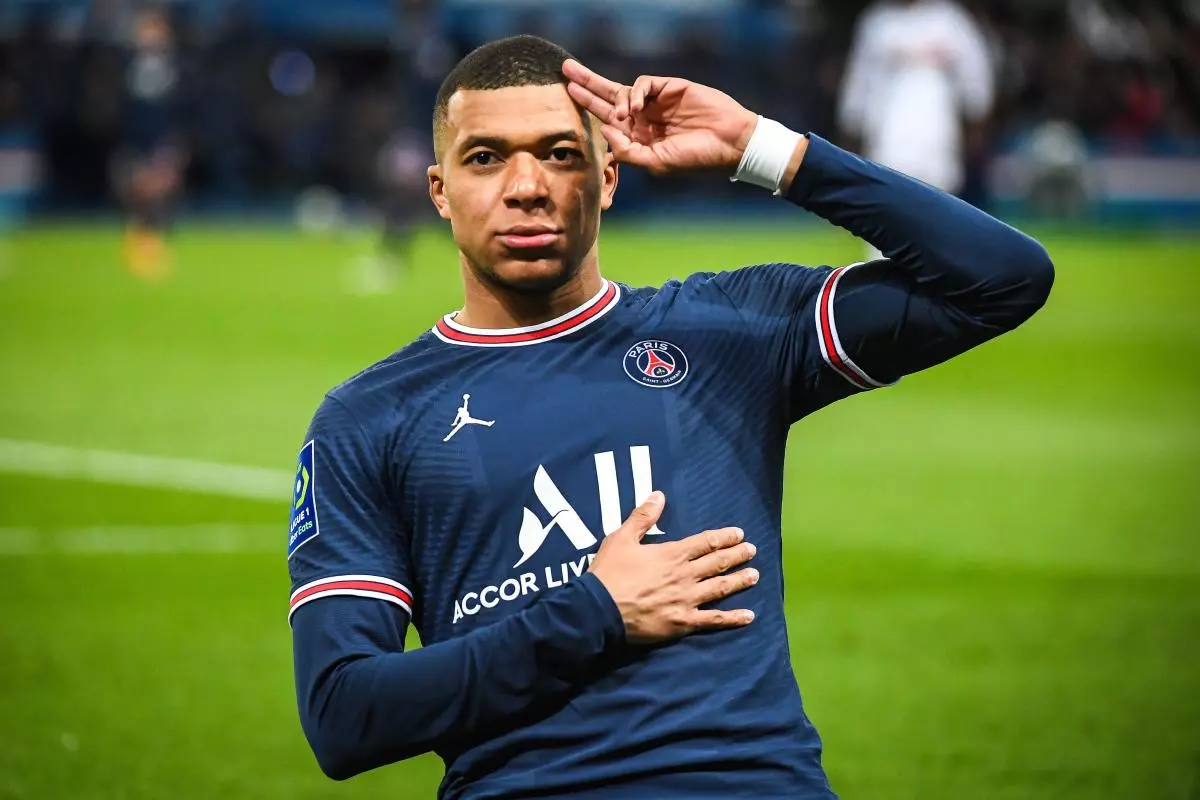 Mbappé abre mão de receber pela seleção e doa premiações para caridade
