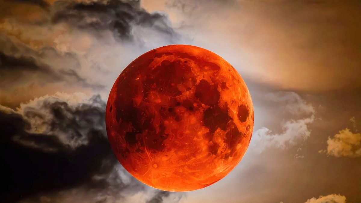 Eclipse lunar vai escurecer 93% da Lua em agosto. Saiba como observar
