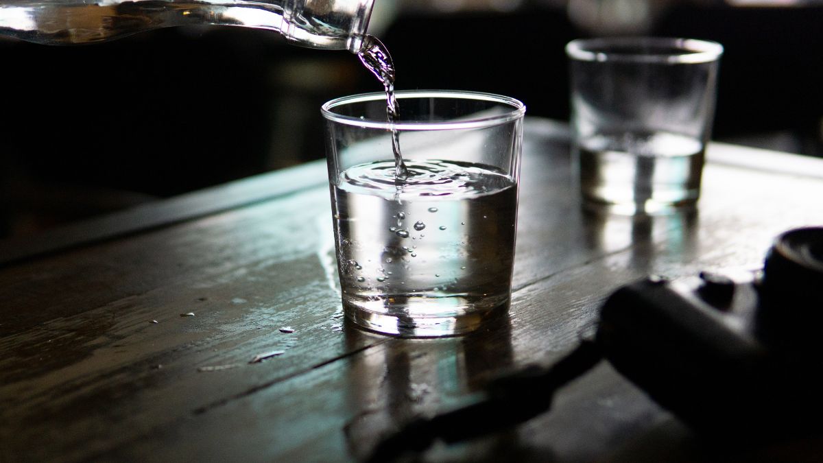 O que realmente acontece com seu corpo quando você para de beber? A decisão de parar pode abrir caminho para uma vida mais saudável. Na dependência física, esse começo precisa de cuidado médico.