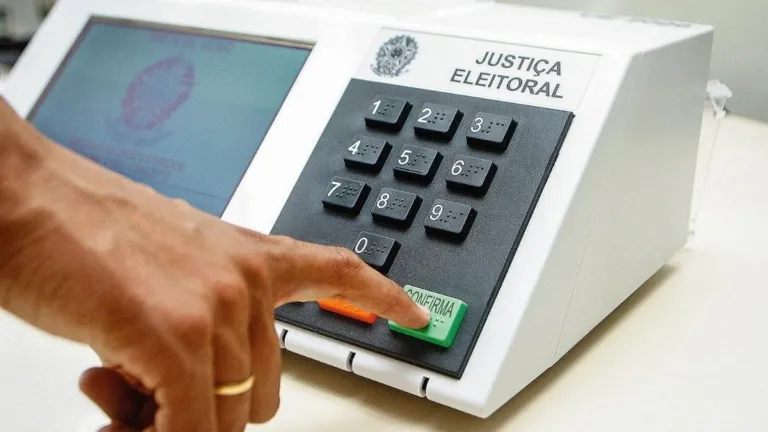 Como funciona a apuração dos votos nas eleições? O caminho até o resultado